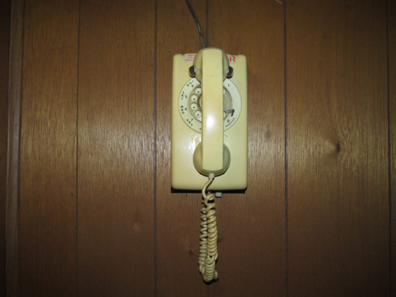 PHONE CALLS FROM THE DEAD? 😱☎📞