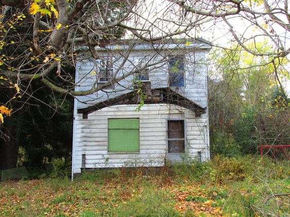 CREEPY HOUSE IN NEW GALILEE PENNSYLVANIA 👻